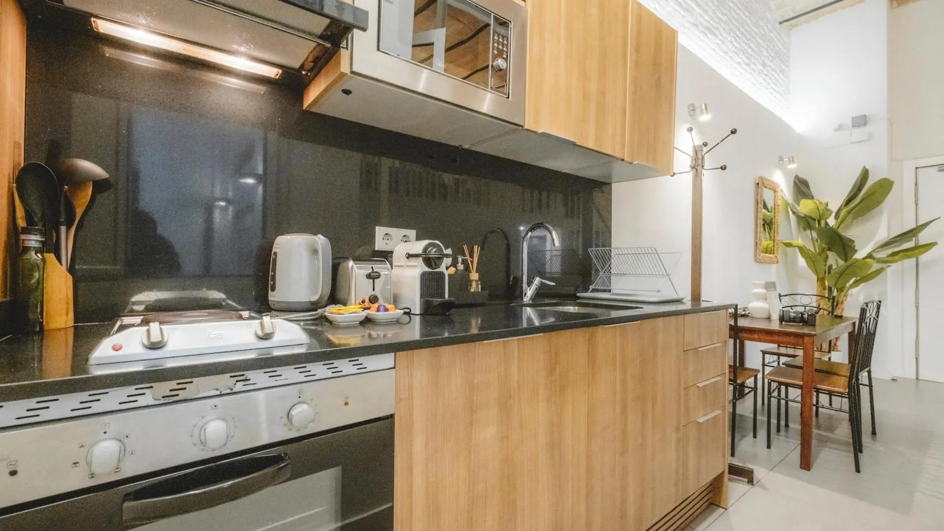 Chic Poble Nou Loft Terrace & Close To The Beach Barcelona 0*,  Španělsko